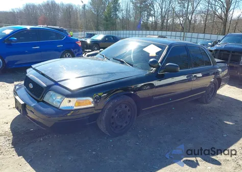 2011 Ford Crown Victoria Police Interceptor z USA, uszkodzony, nr VIN 2FABP7BV3BX120567